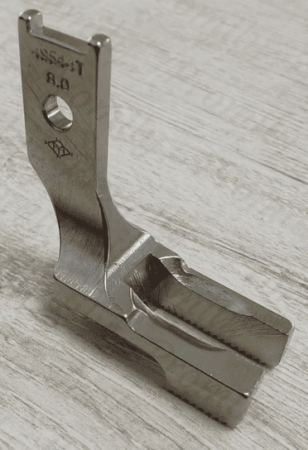 Лапка прижимная внешняя Pfaff 145 (7.9 mm) 2/158 от магазина Promily в Невинномысске